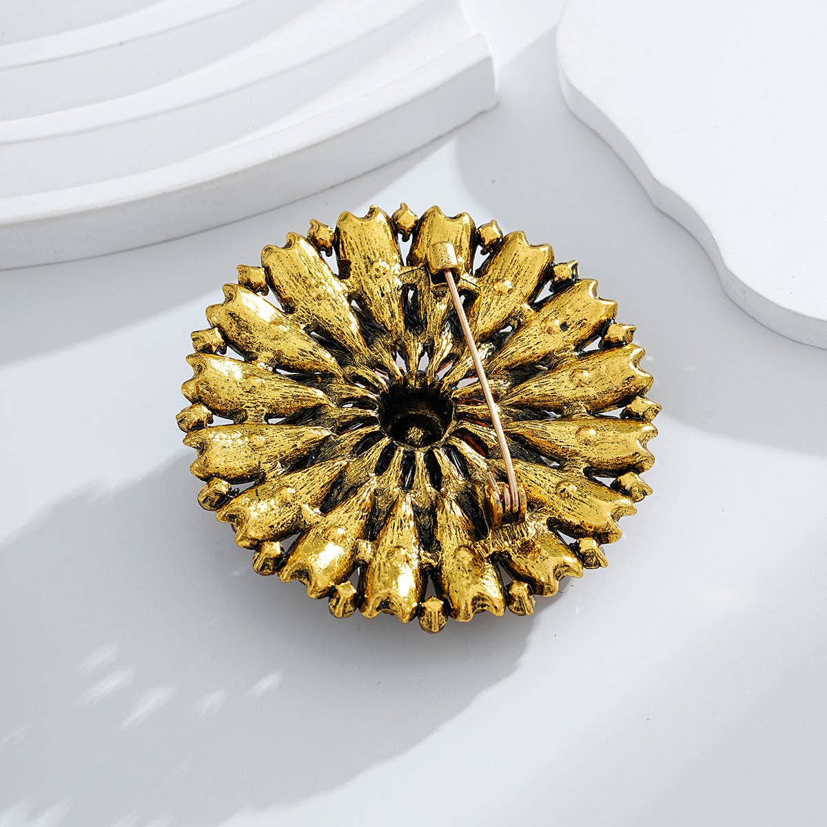 Retro Sunflower Alloy Rhinestone Brooch PA5808: Bronze