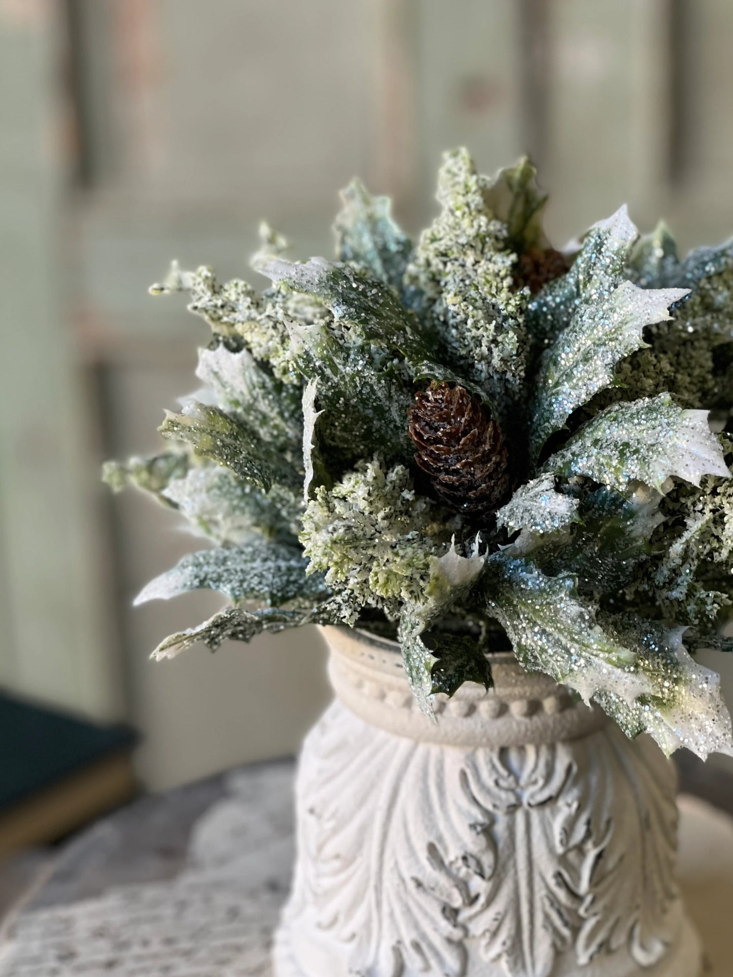 Relevare Candle Holder