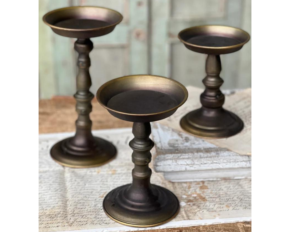 Antique Brass Pillar Holder