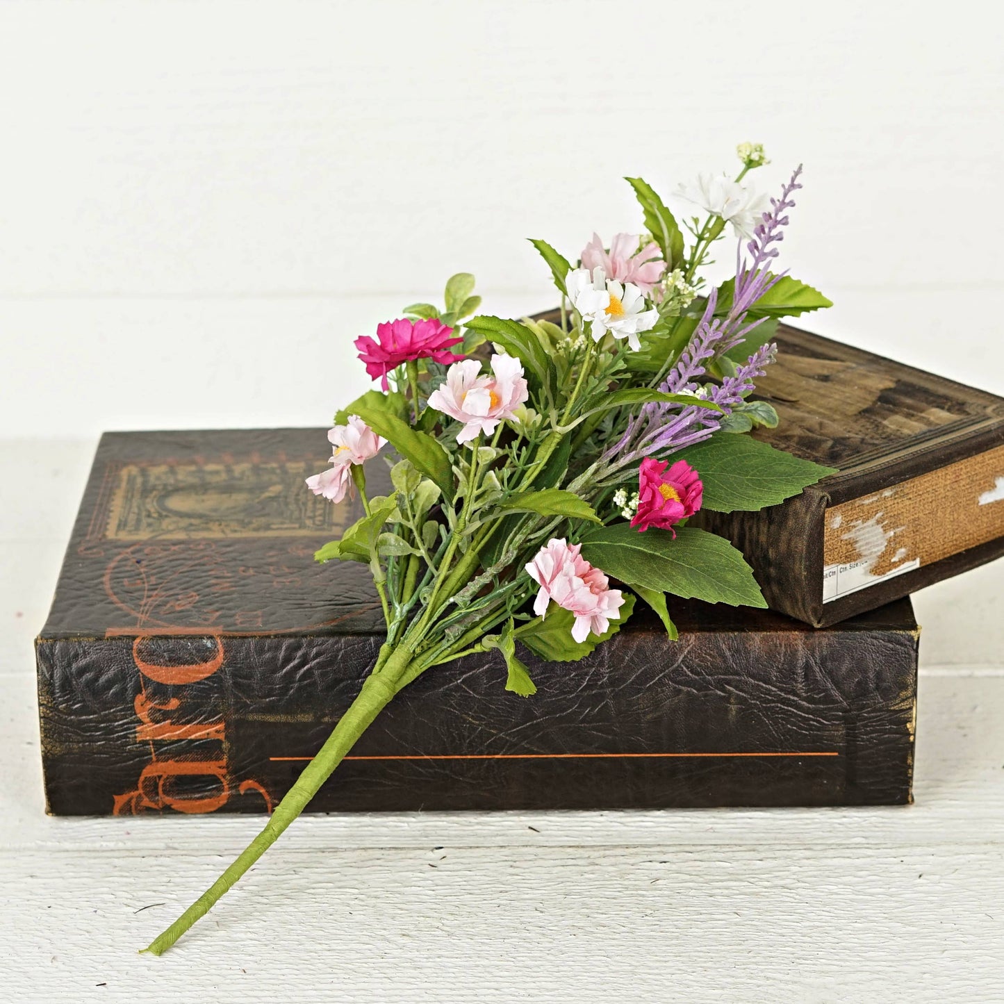 Pink Cream Daisy with Mix Leaves-14in Bush
