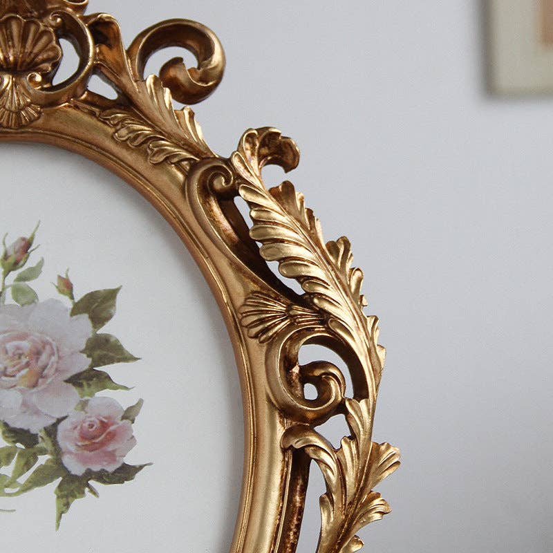Baroque Crown Oval Photo Frame: 5" x 7"