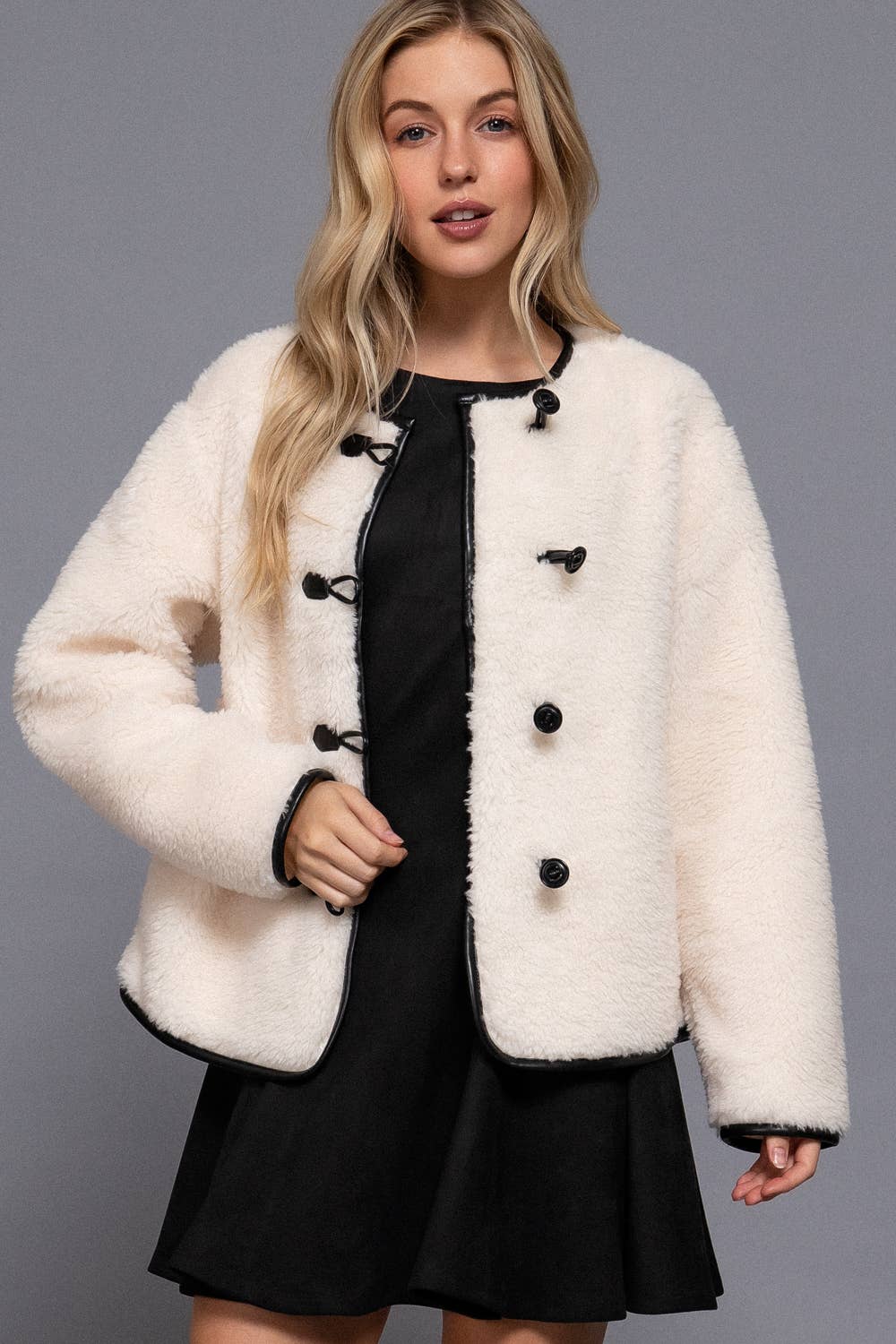 M-Long Sleeve Crew Neck with Toggle Look Button Fluffy Jacket: BRN-brown