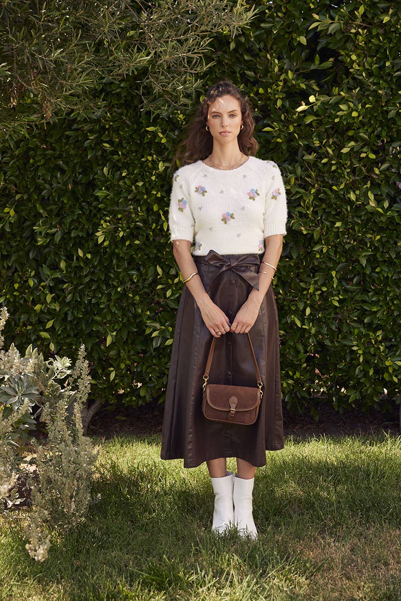 VEGAN LEATHER BELTED BUTTON-FRONT A-LINE MIDI SKIRT: BLACK / S