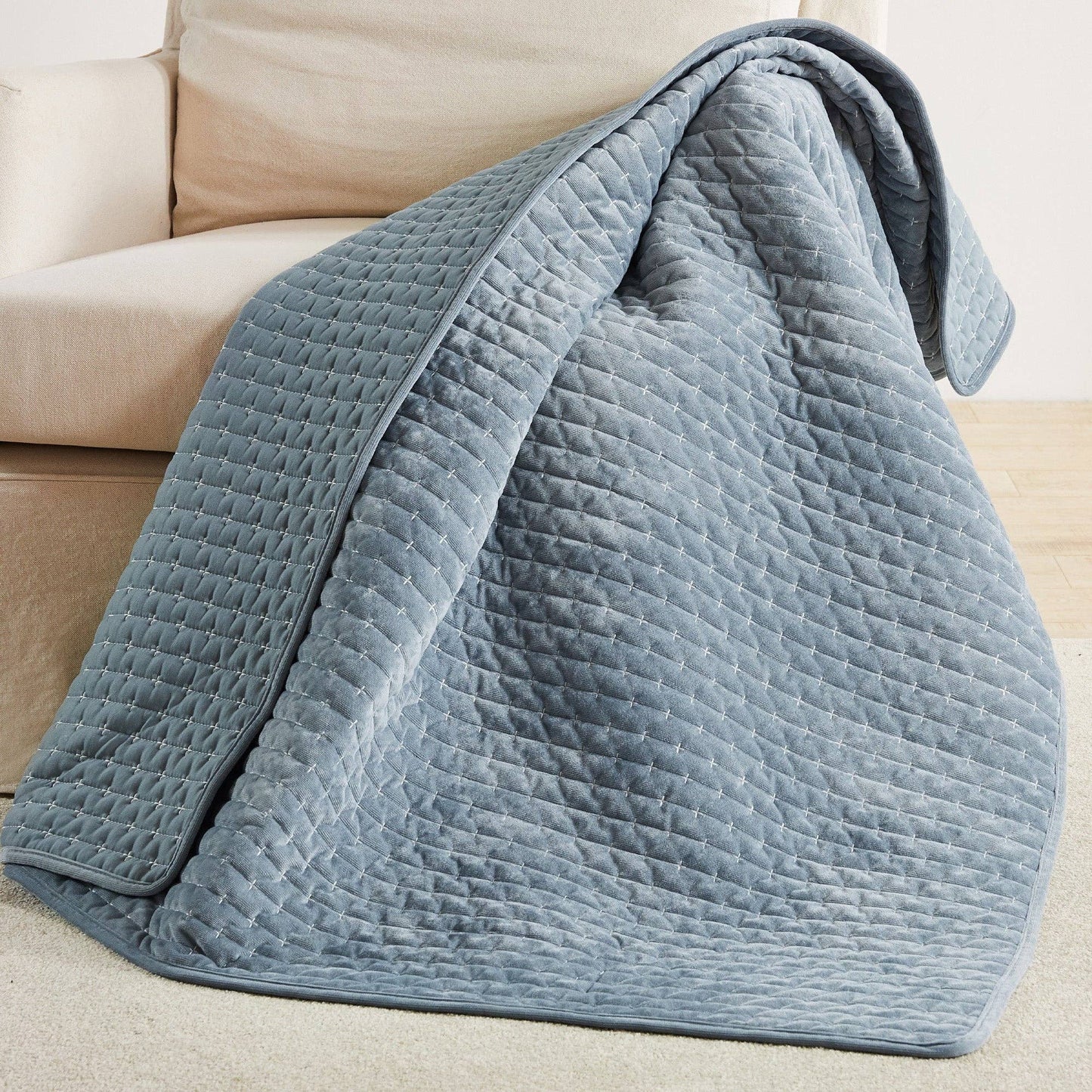 Green-Velvet Stitch Quilted Throw