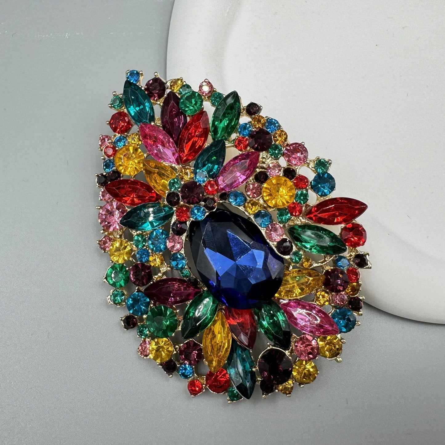 Teardrop Rhinestone Pin APA14939: Green