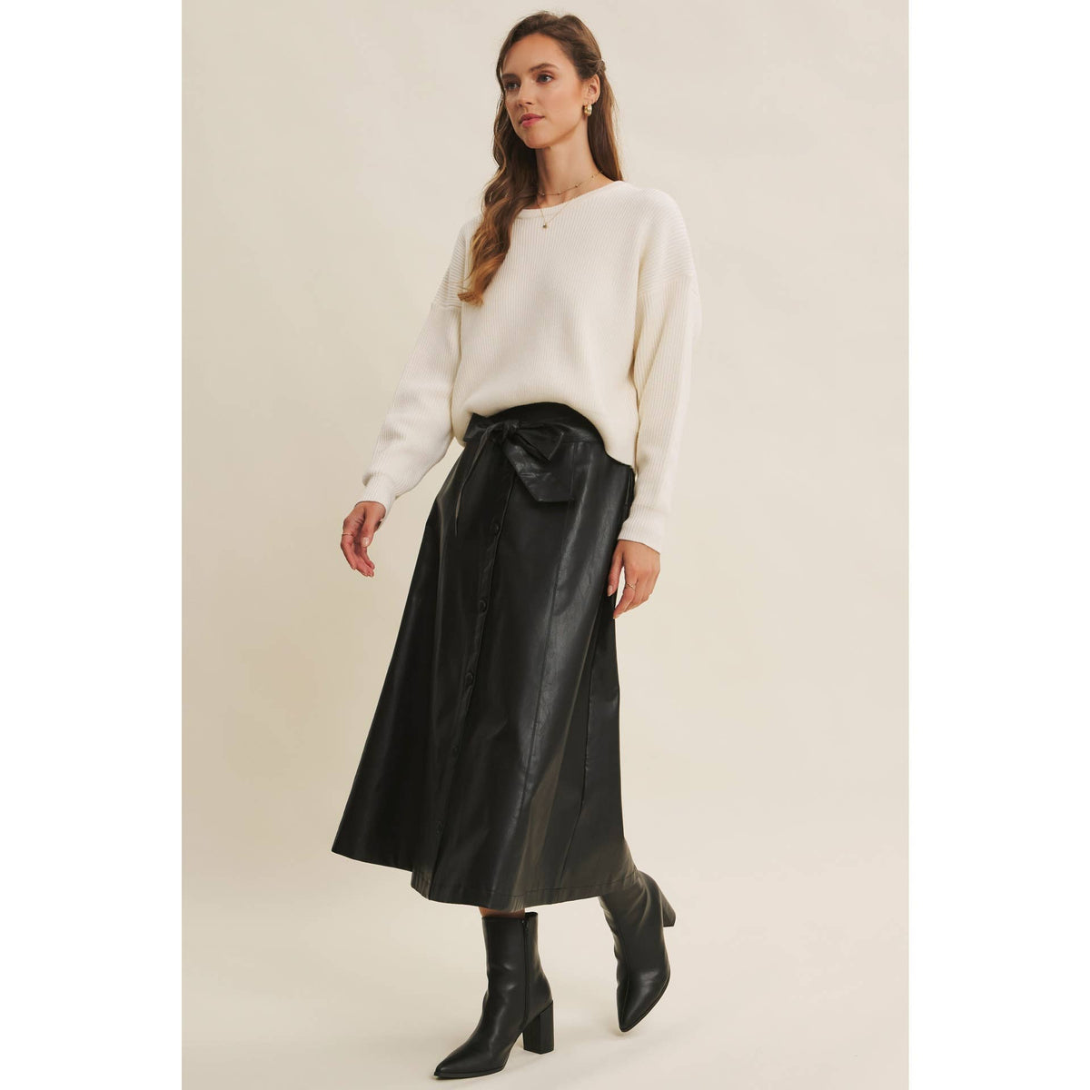 VEGAN LEATHER BELTED BUTTON-FRONT A-LINE MIDI SKIRT: BLACK / M