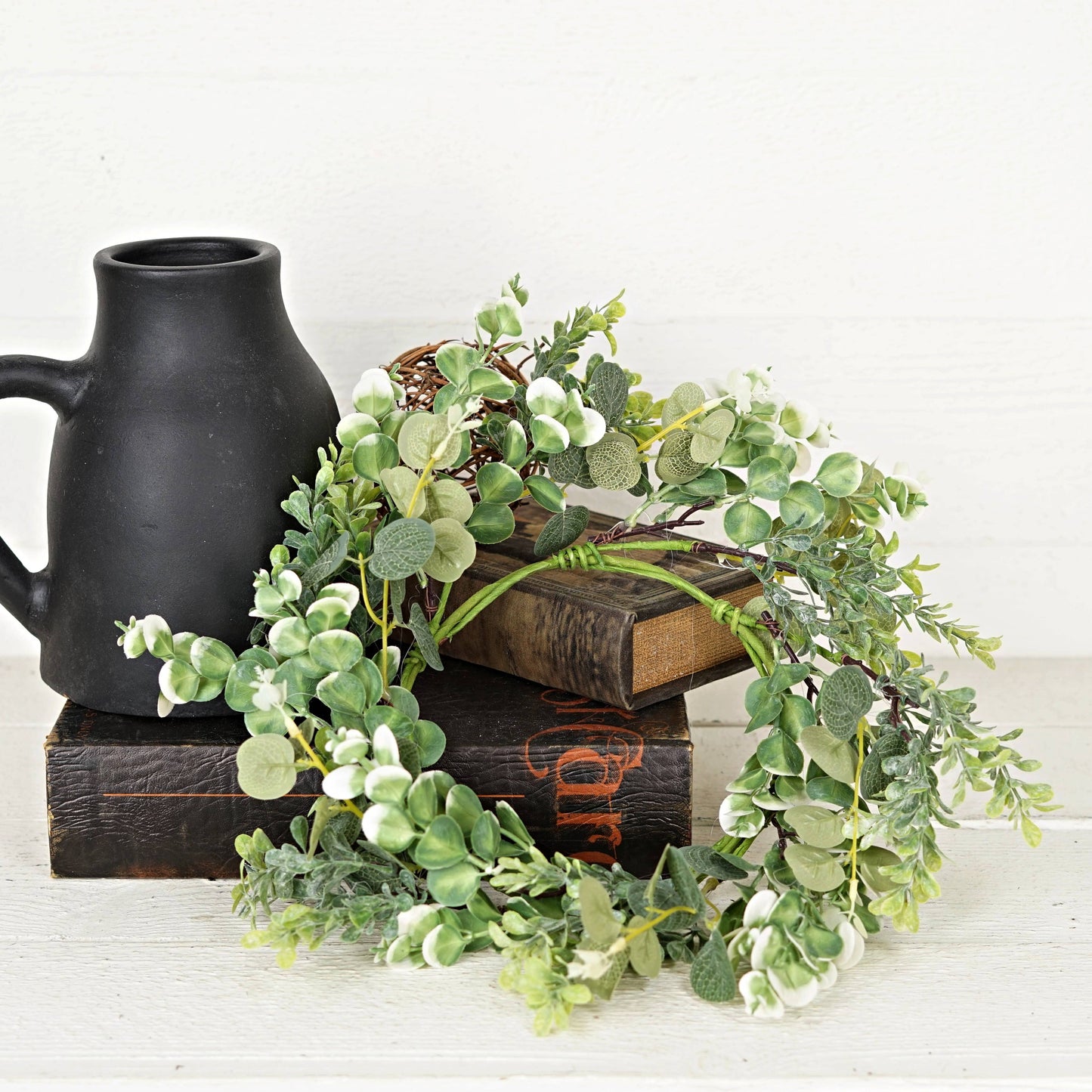 (6.5)Wreath-Spring Mix Eucalyptus