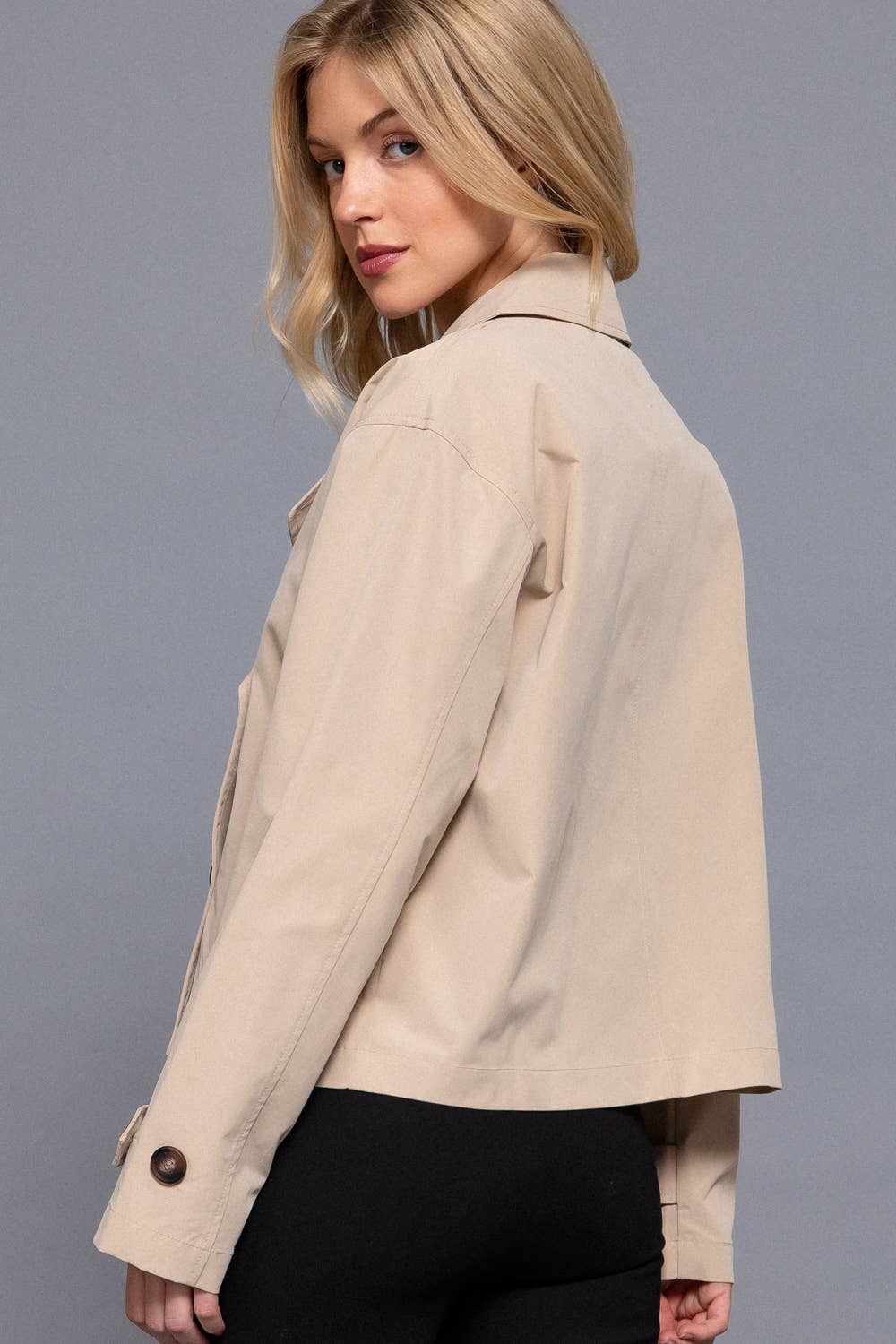 M-Long Sleeve Front Double Breasted Short Trench Jacket: BLK-black