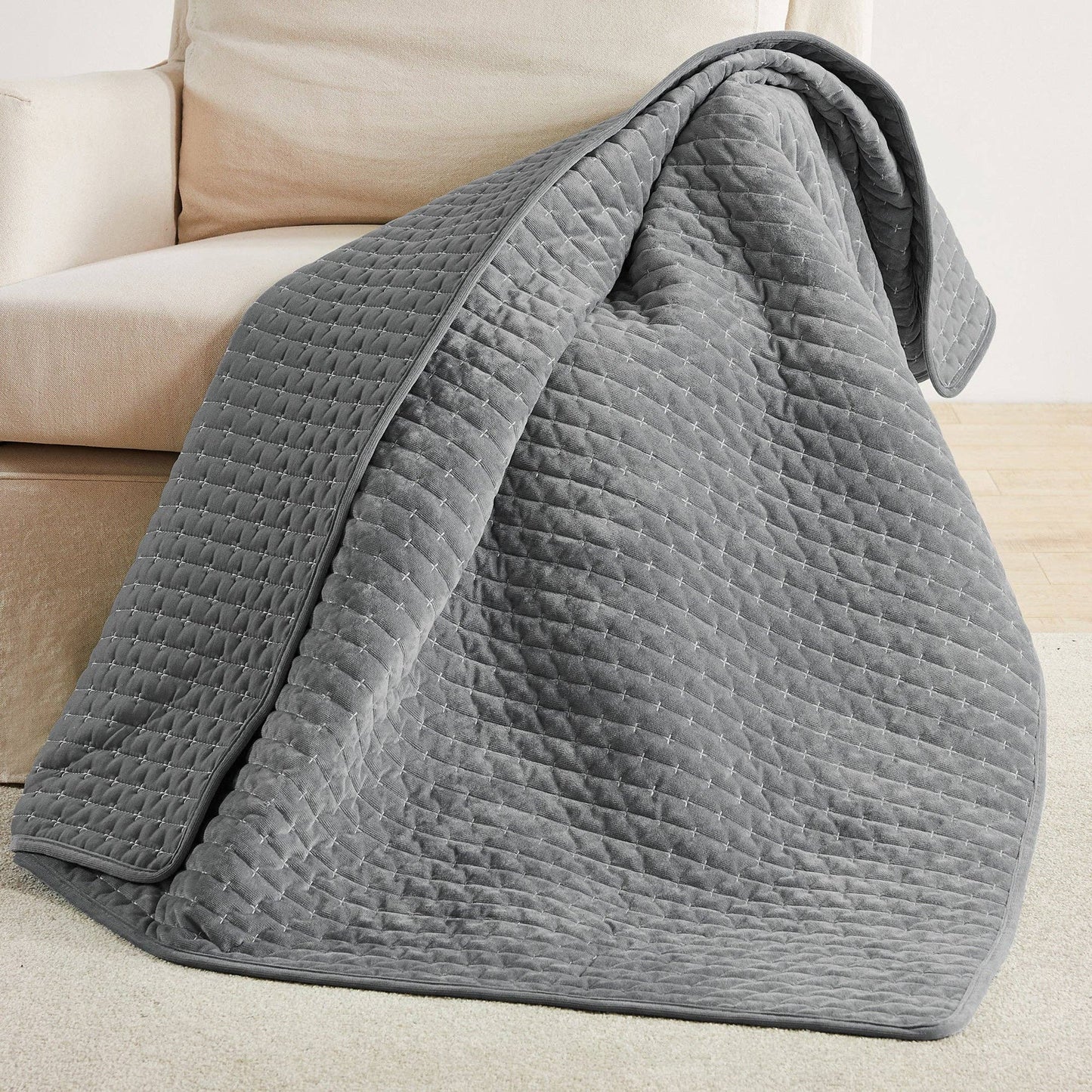 Green-Velvet Stitch Quilted Throw