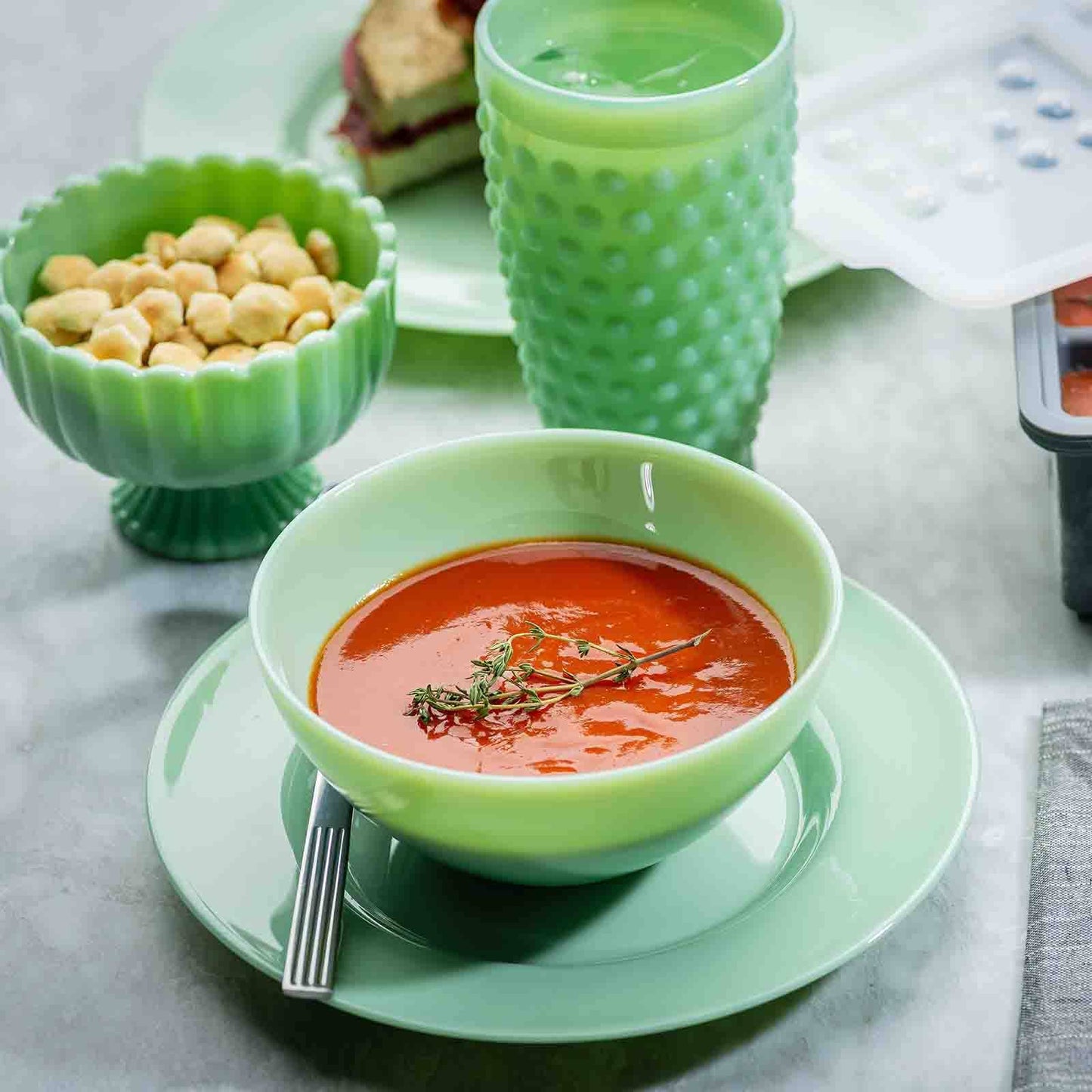 16 oz Round Bowl- Jadeite Glass Collection™