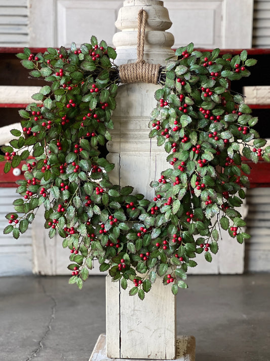 28"-Holly Hanging Wreath