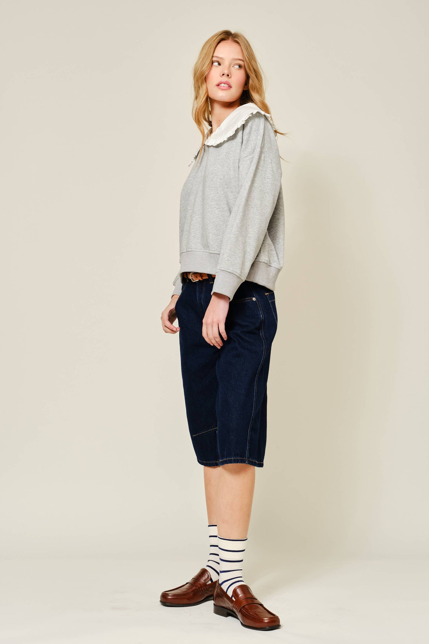 L: REMOVABLE PETER PAN COLOR SWEATSHIRT