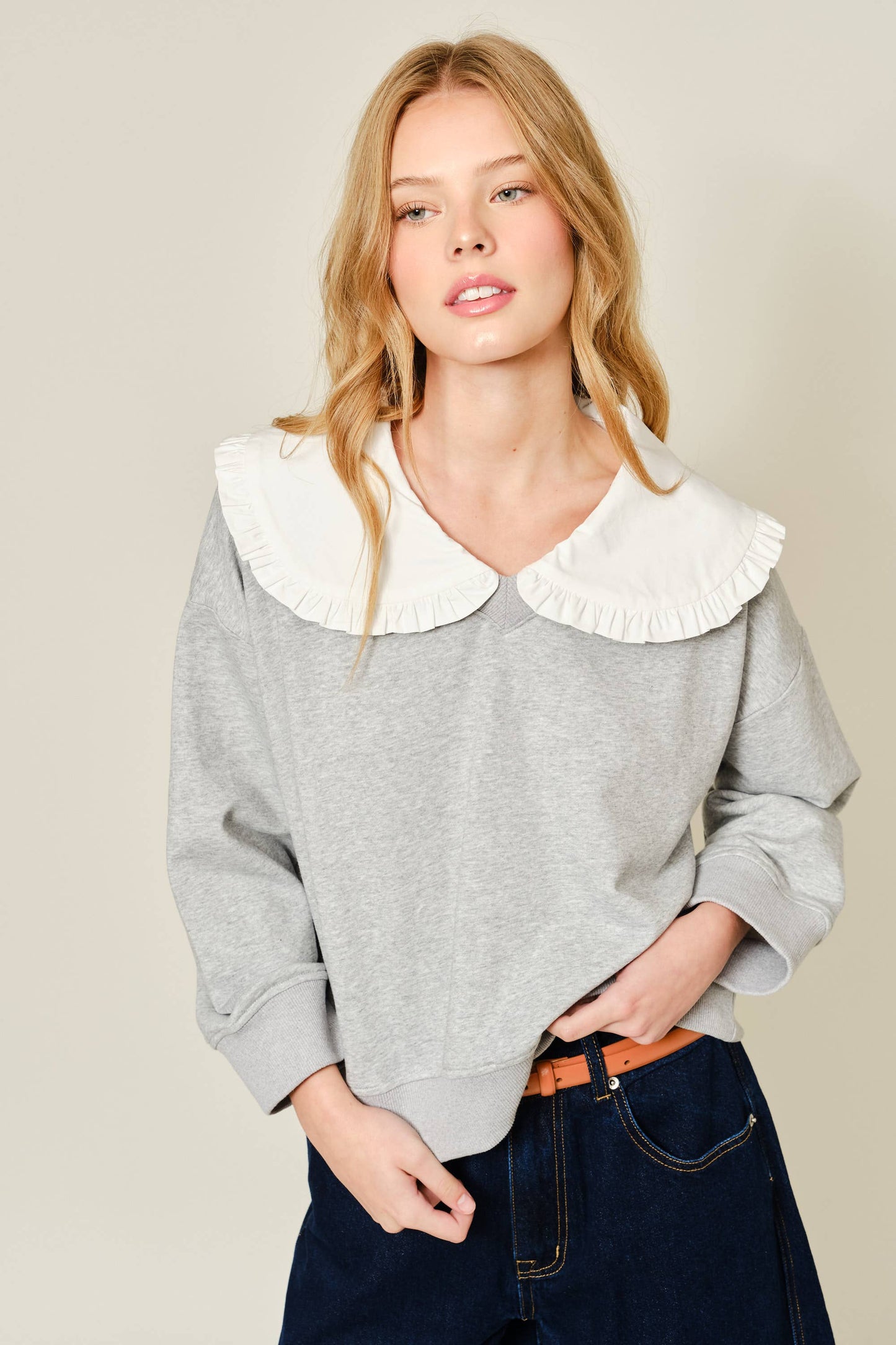 S: REMOVABLE PETER PAN COLOR SWEATSHIRT