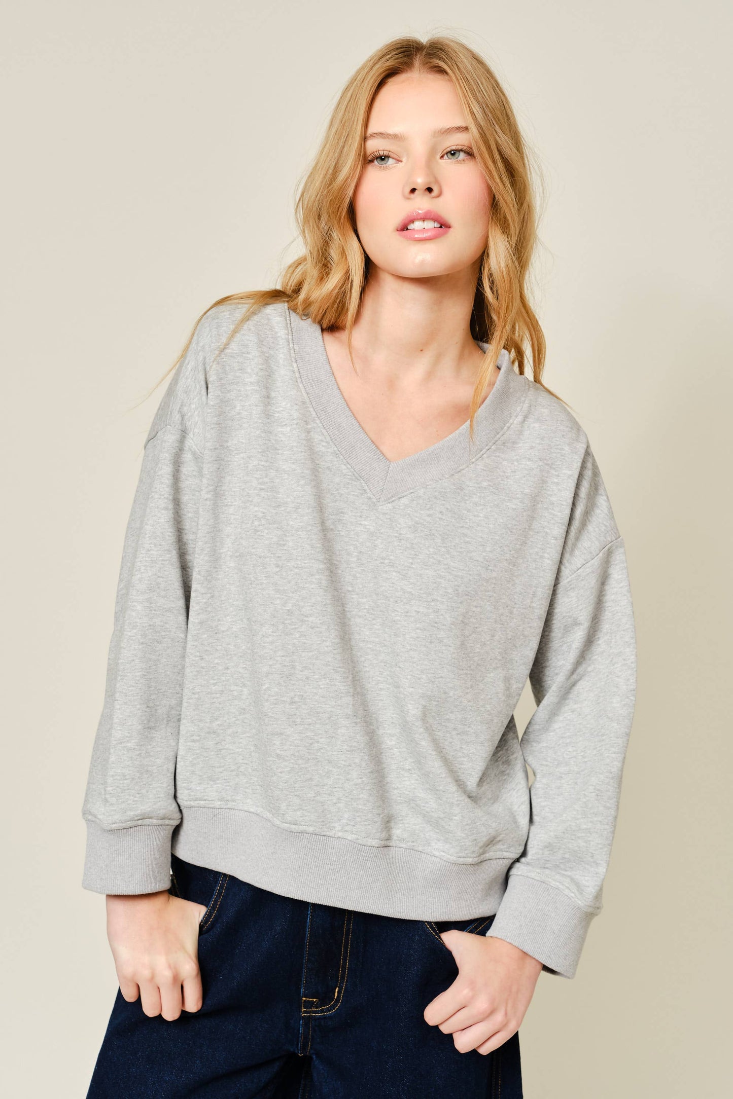 L: REMOVABLE PETER PAN COLOR SWEATSHIRT