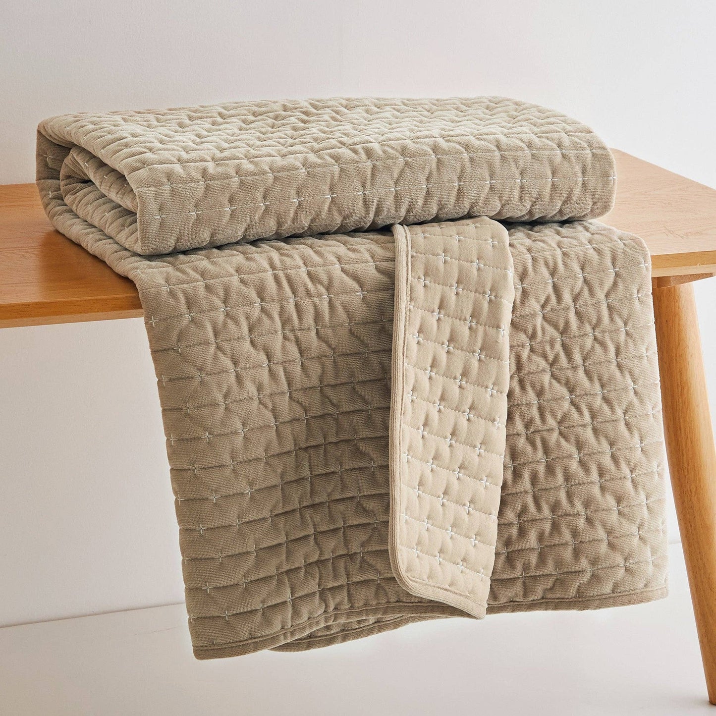 Green-Velvet Stitch Quilted Throw