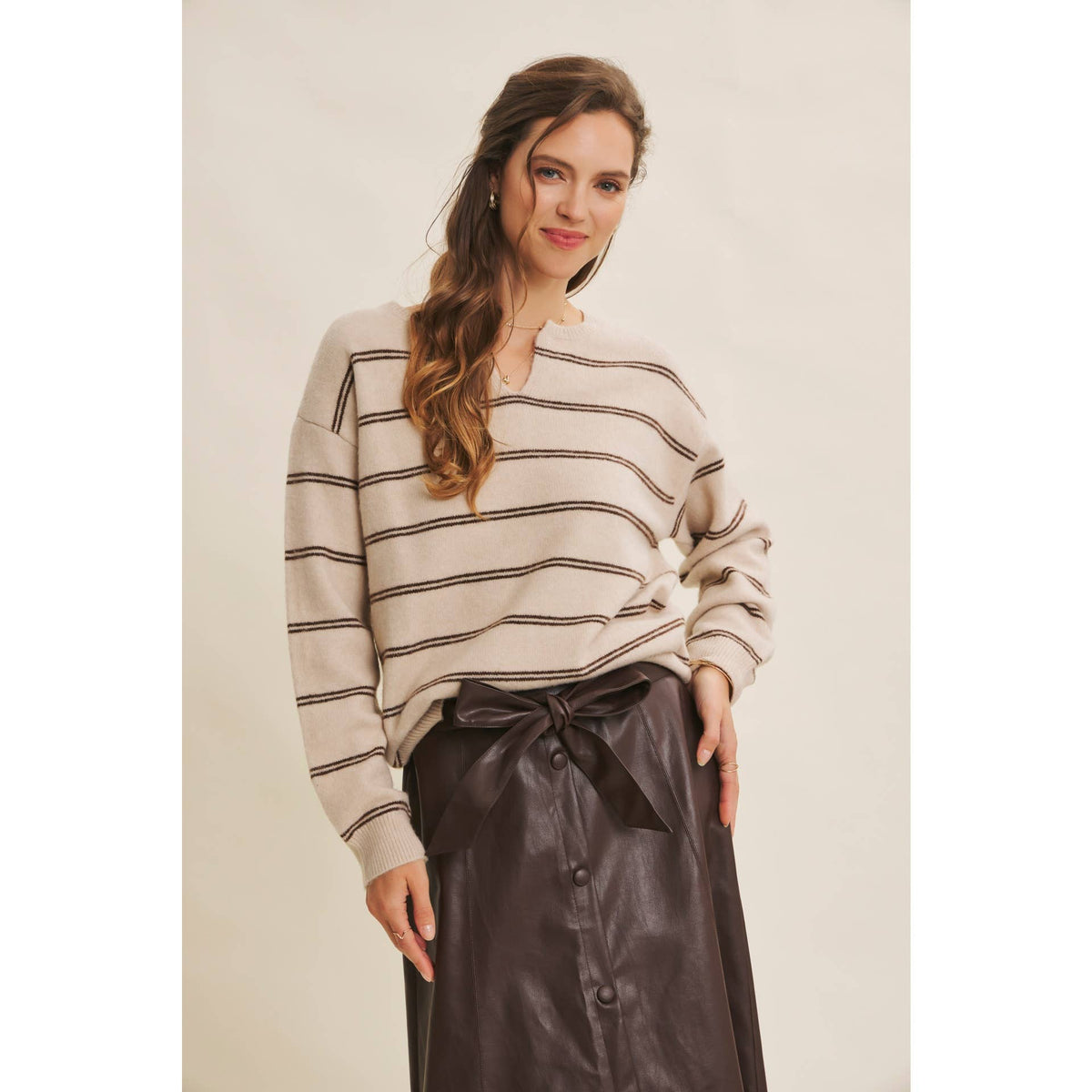 VEGAN LEATHER BELTED BUTTON-FRONT A-LINE MIDI SKIRT: BLACK / M
