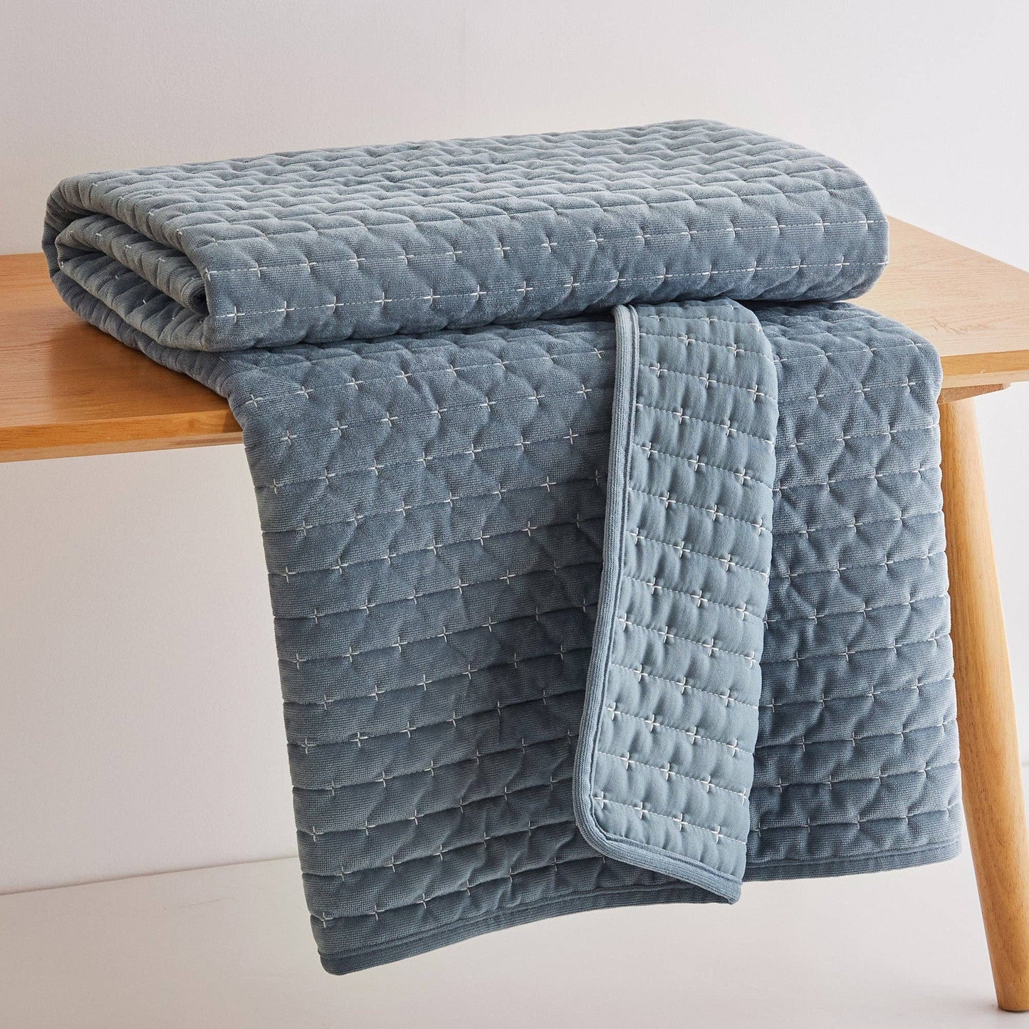 Green-Velvet Stitch Quilted Throw