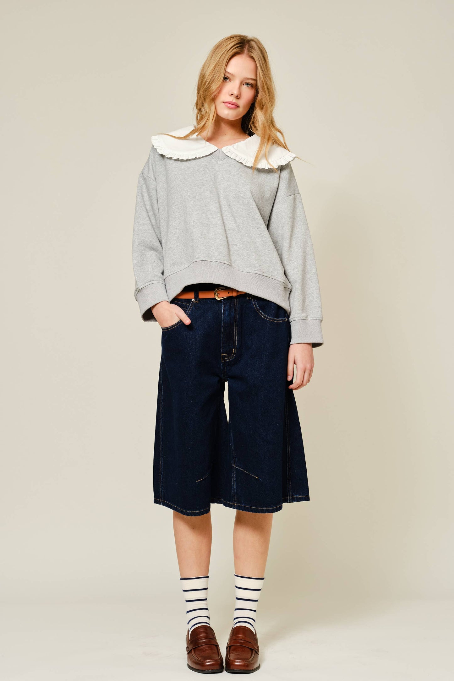 M: REMOVABLE PETER PAN COLOR SWEATSHIRT