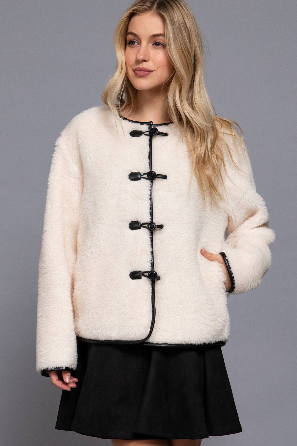 M-Long Sleeve Crew Neck with Toggle Look Button Fluffy Jacket: BRN-brown