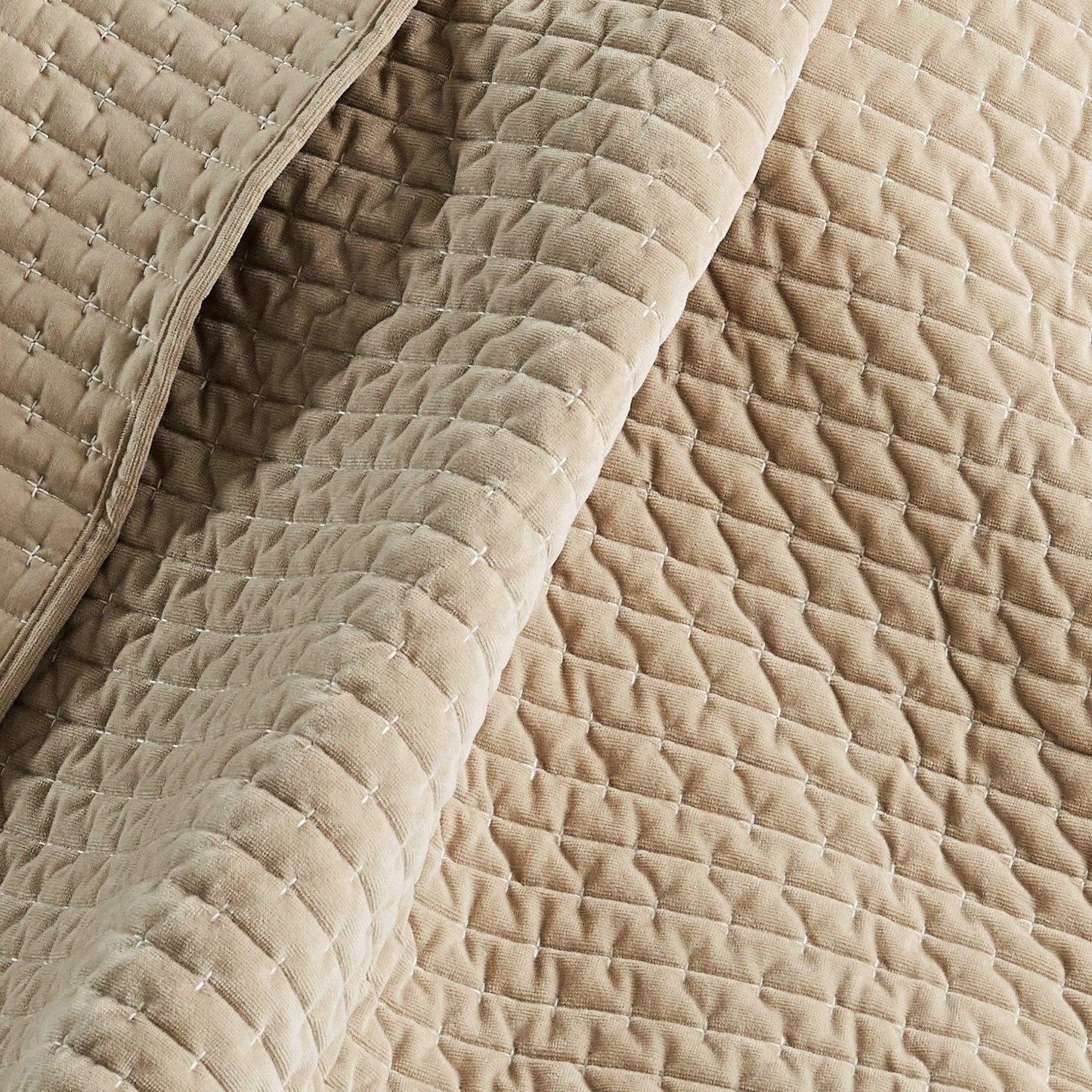 Green-Velvet Stitch Quilted Throw