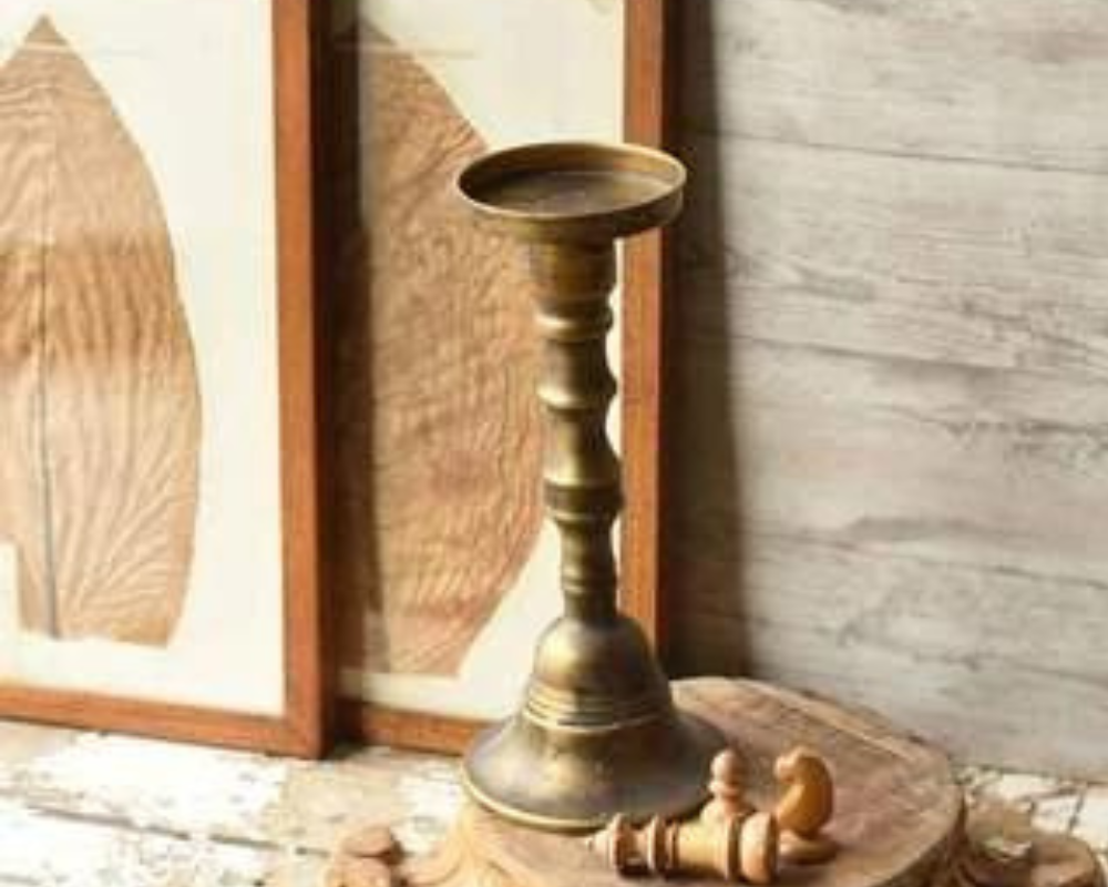 Golden Pillar Holder
