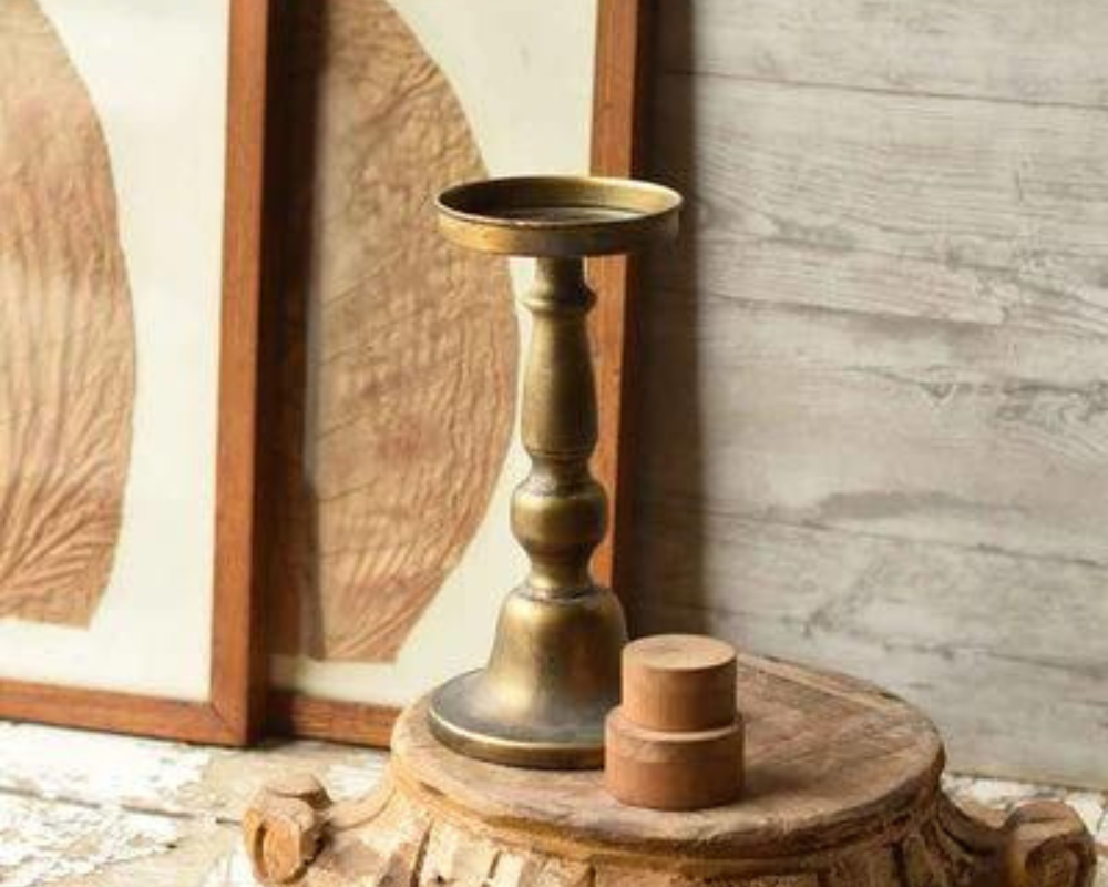 Golden Pillar Holder